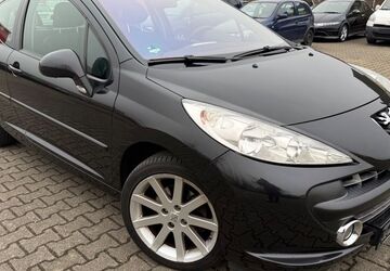 Peugeot 207 120.000 km 2.800 &euro; Endingen 79346