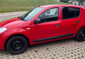 Dacia Sandero 128.000 km 2.400 &euro; Furtwangen 78120