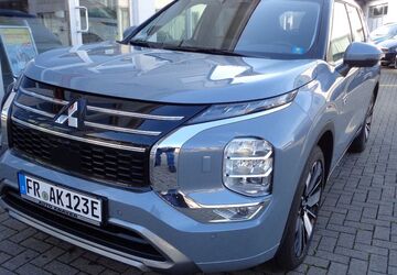 Mitsubishi Plug-in Hybrid Outlander 7.500 km 46.990 &euro; Freiburg-St. Georgen 79111