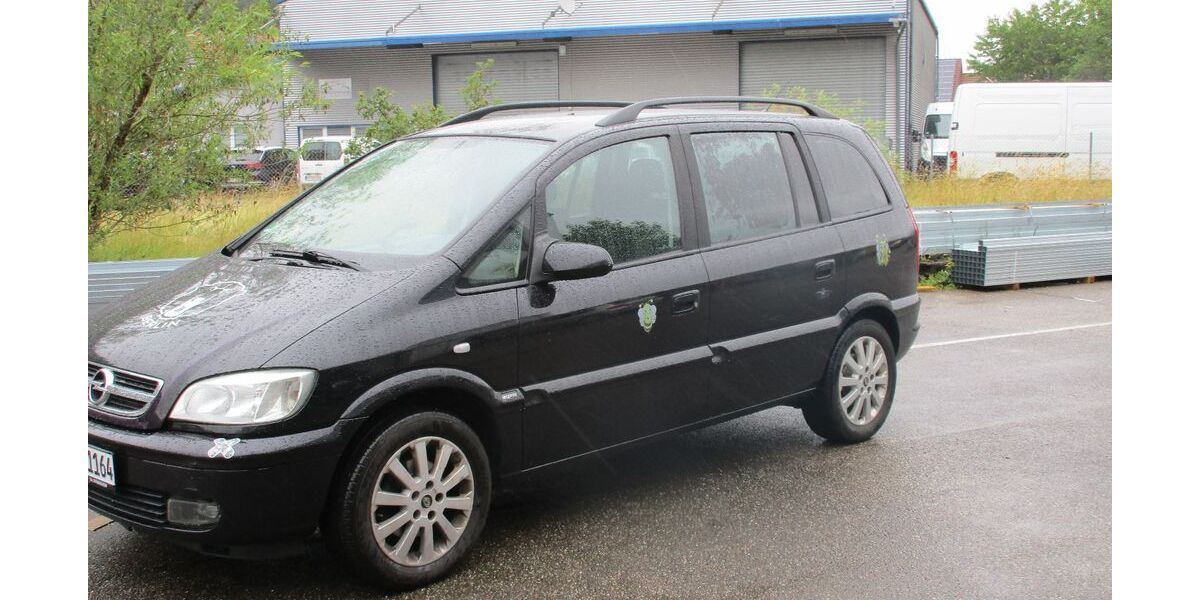 Opel Zafira 220.000 km 1.450 &euro; Waldkirch 79183