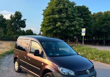 VW Caddy 203.000 km 7.500 &euro; Freiburg 79111