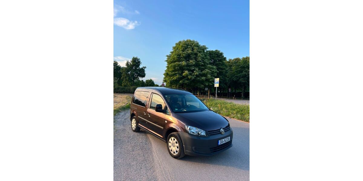 VW Caddy 203.000 km 7.500 &euro; Freiburg 79111