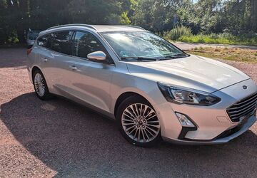Ford Focus 94.000 km 12.700 &euro; Freiburg 79108