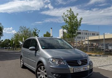VW Touran 181.000 km 4.950 &euro; Freiburg im Breisgau 79115