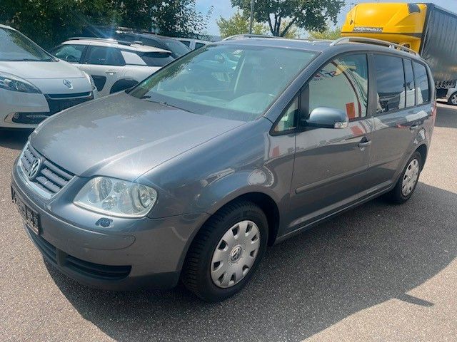 VW Touran 332.145 km 1.250 &euro; Freiburg 79102