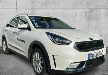 Kia Niro 98.700 km 17.490 &euro; Freiburg 79098