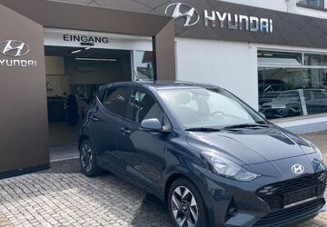 Hyundai i10 10.300 km 16.990 &euro; Emmendingen-Kollmarsreute 79312