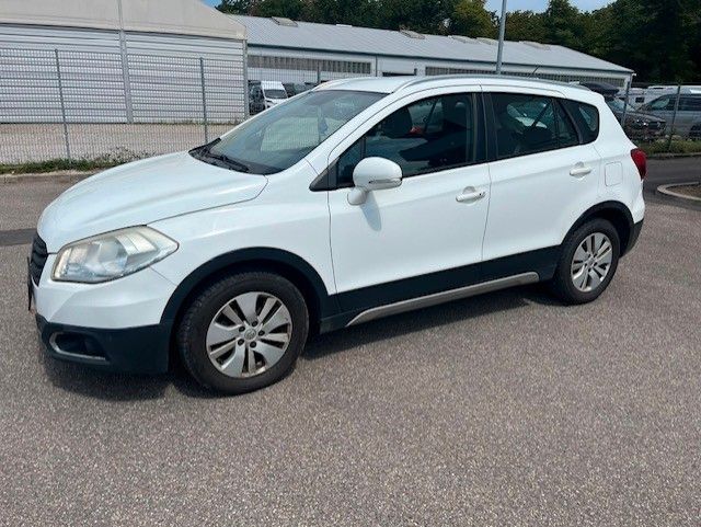 Suzuki (SX4) S-Cross 253.214 km 2.799 &euro; Freiburg 79102