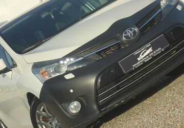 Toyota Verso 189.000 km 6.900 &euro; Freiburg 79111