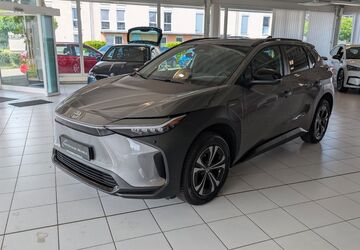 Toyota bZ4X 11.900 km 33.790 &euro; Gundelfingen bei Freiburg 79194